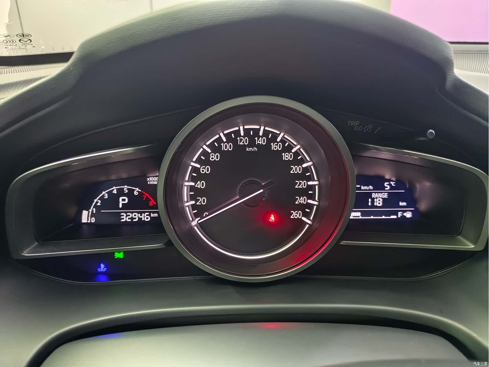 Mazda CX-4, 2023 18