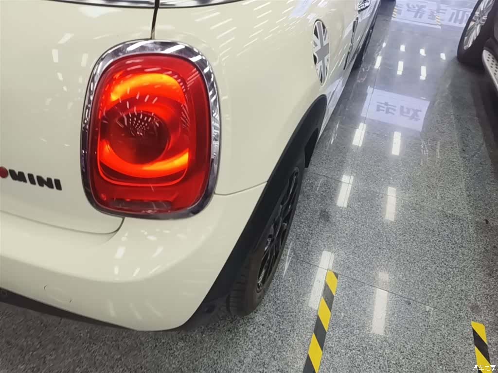 Mini ONE, 2020 8