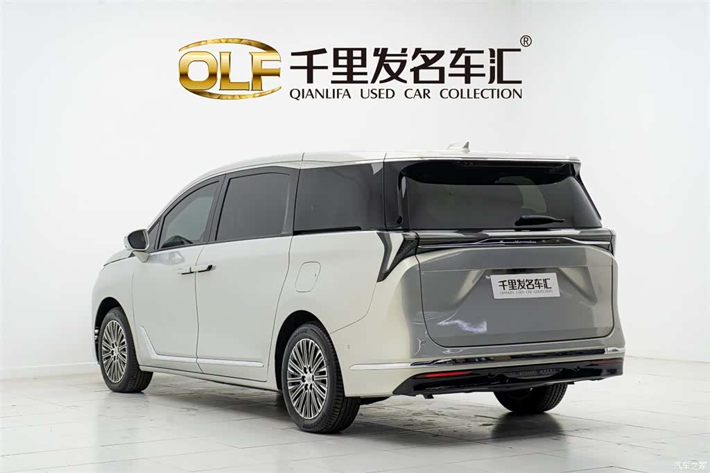 Buick GL8, 2024 4