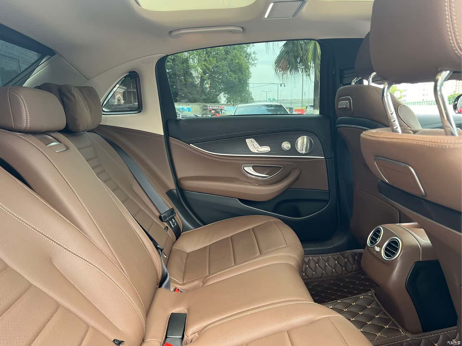 Mercedes-Benz E-Class, 2020 8