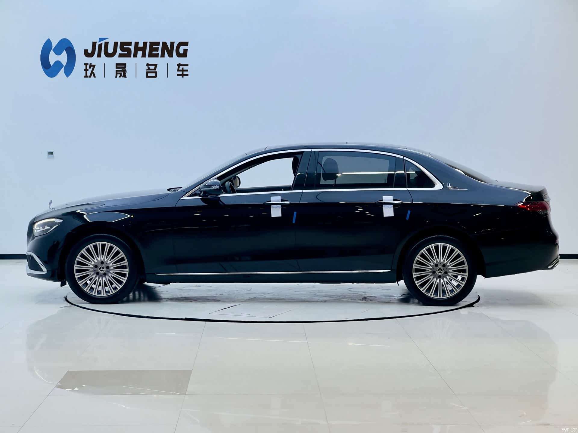 Mercedes-Benz E-Class, 2022 3