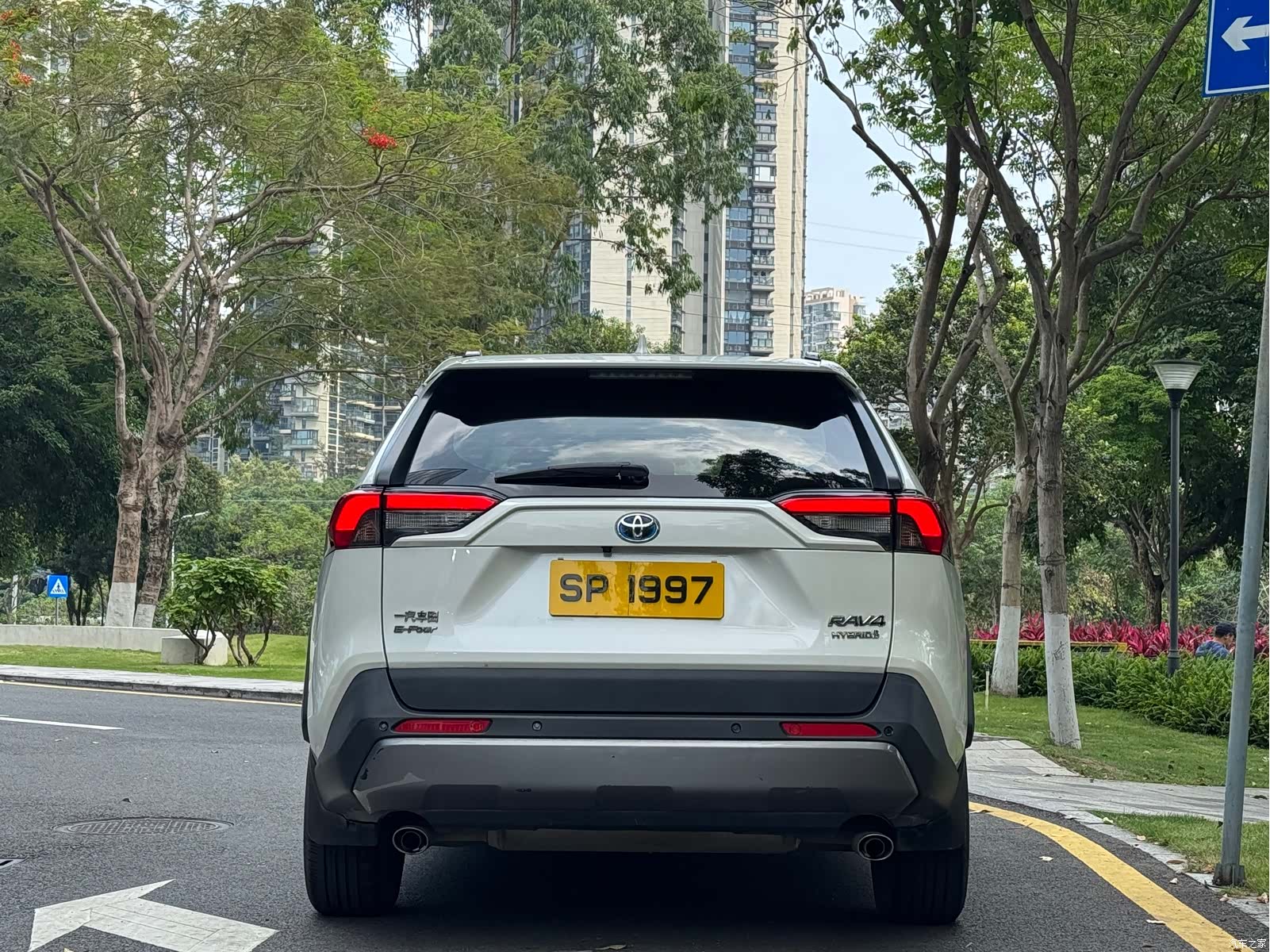 Toyota RAV4, 2021 6