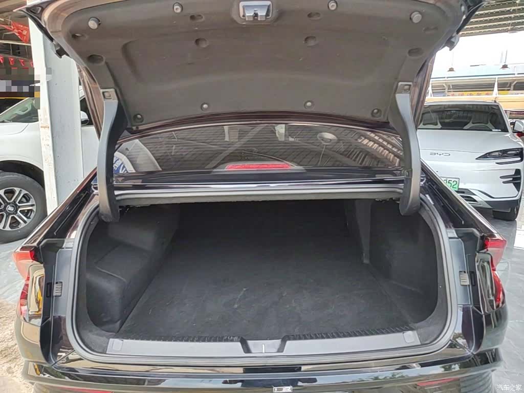 Wuling Starlight, 2024 19
