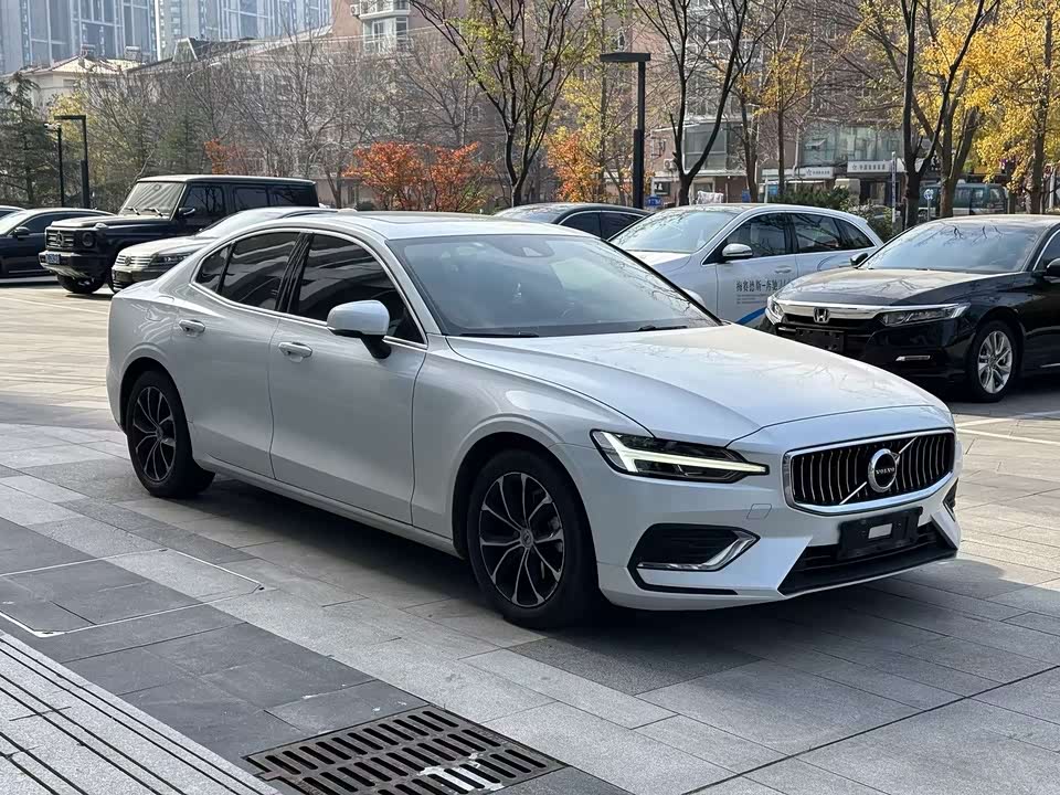 Volvo S60