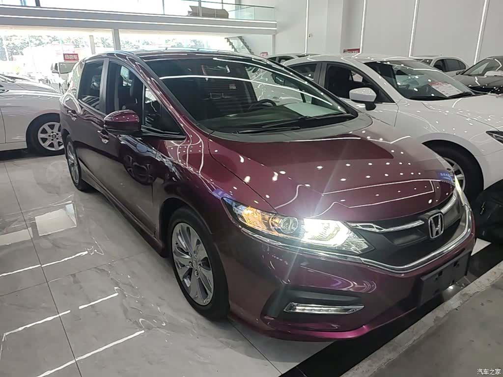 Honda Jade, 2017 4