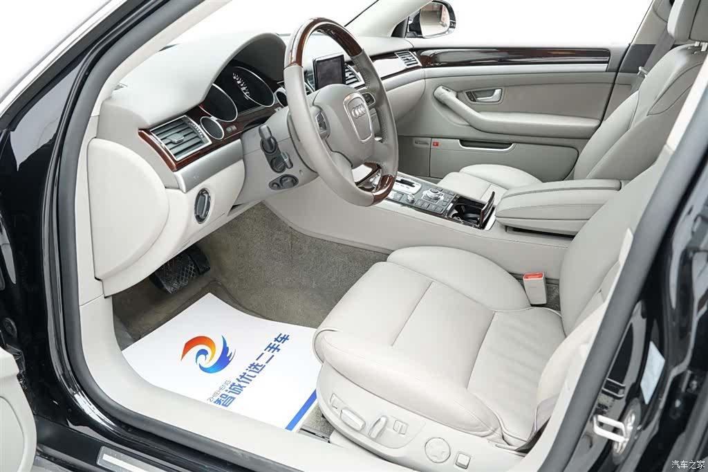 Audi A8L, 2010 все фото