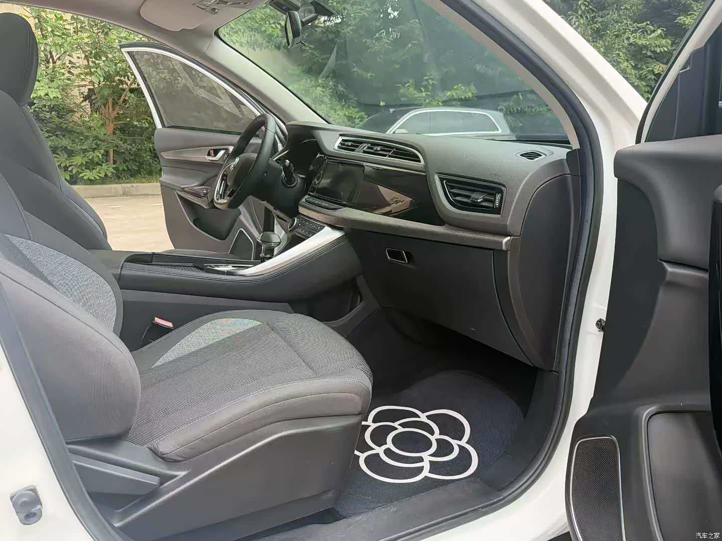 DongFeng AX7, 2020 6