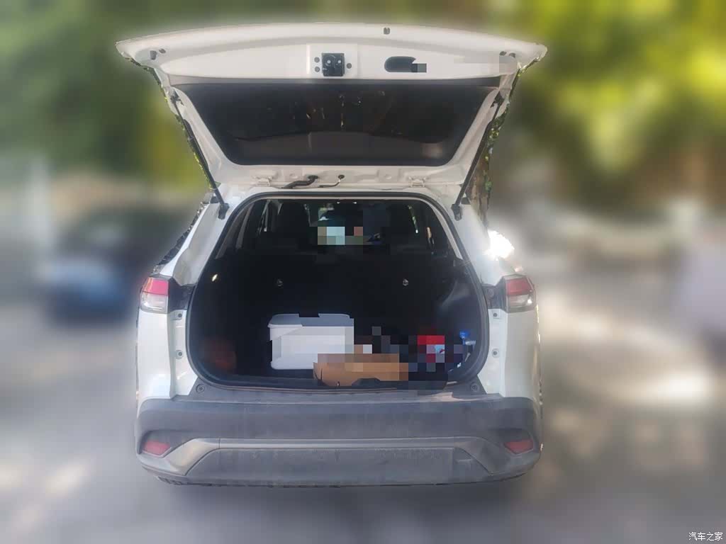 Toyota Frontlander, 2023 10