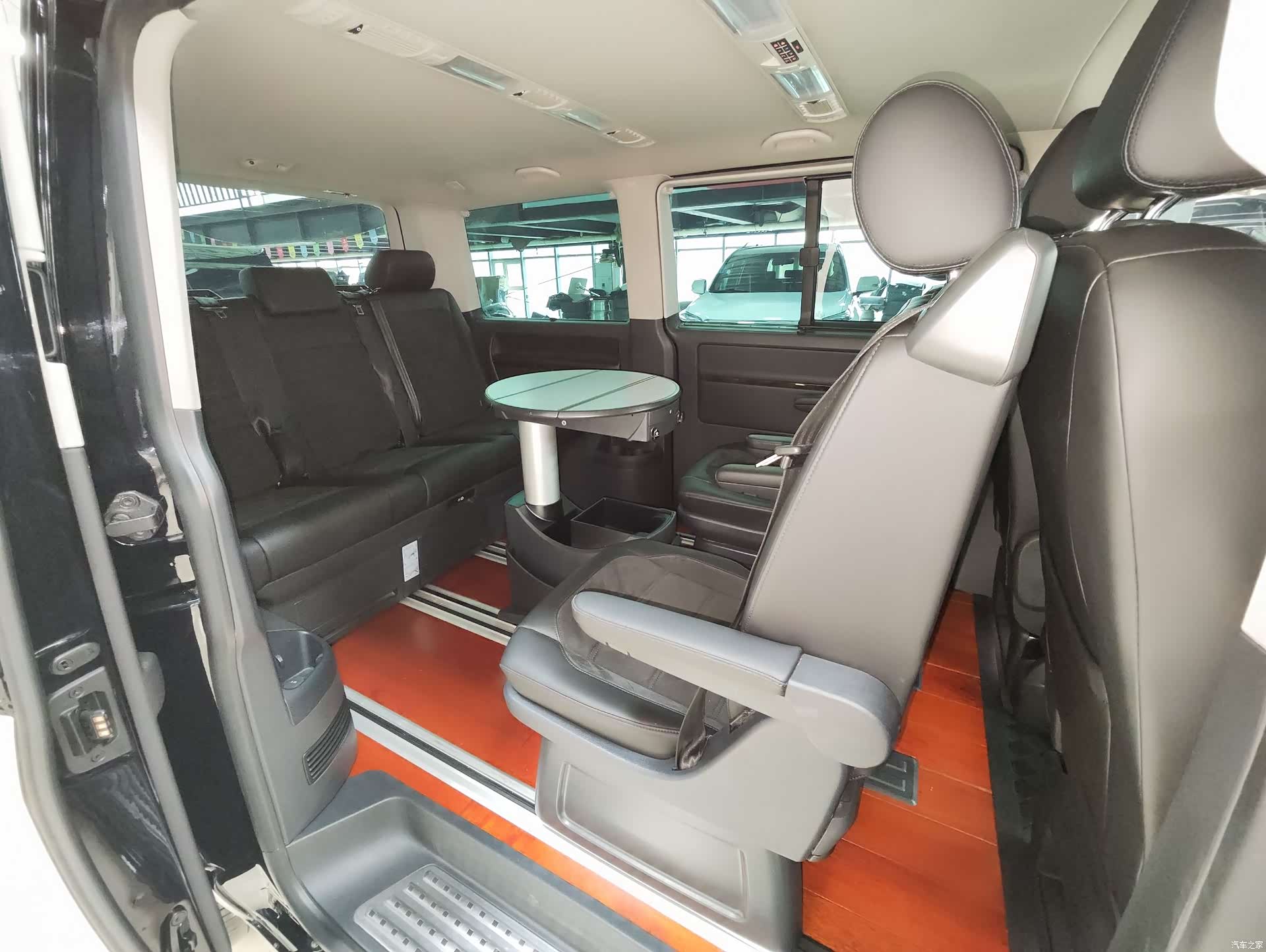 Volkswagen 7, 2018 15