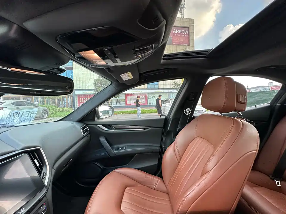 Maserati Ghibli Maserati Ghibli
