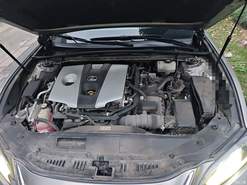 Lexus ES, 2019 11