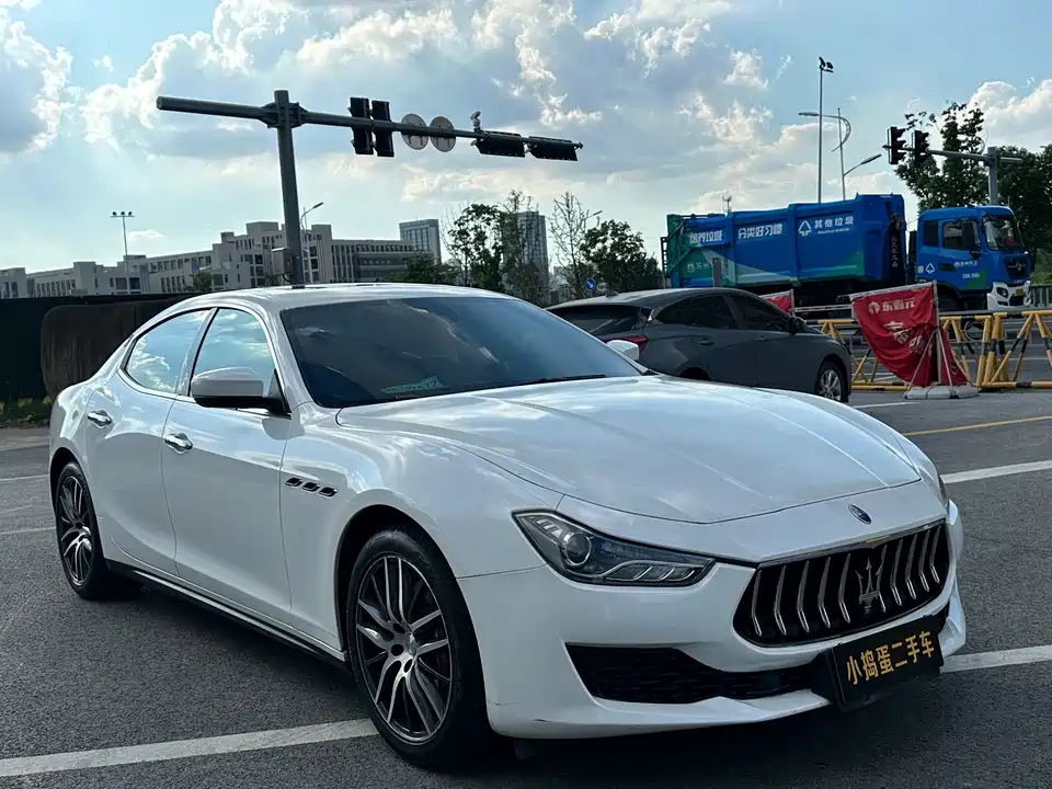Maserati Ghibli Maserati Ghibli