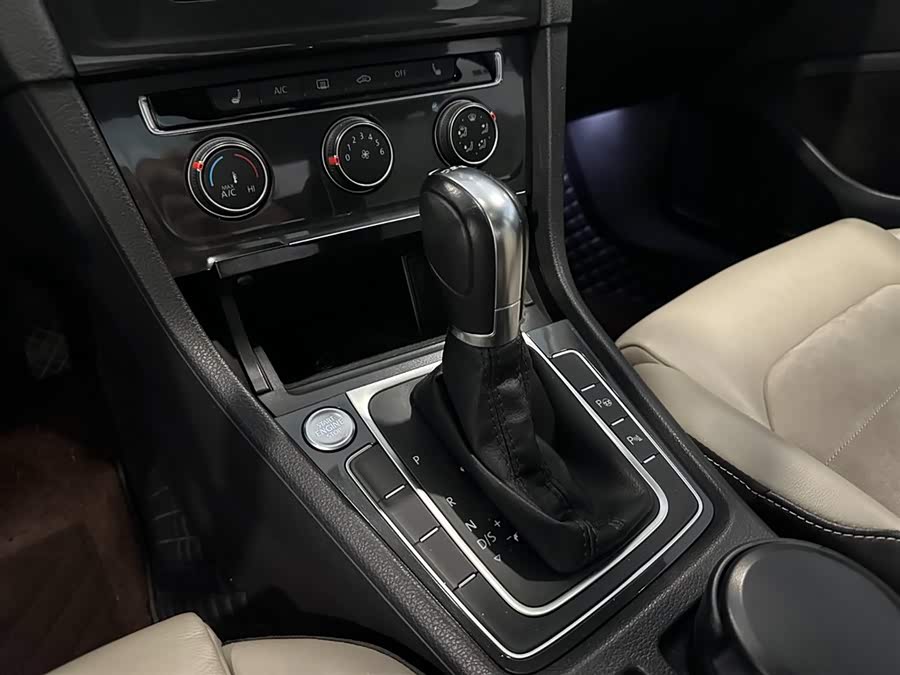 Volkswagen Golf 2017, фото 12