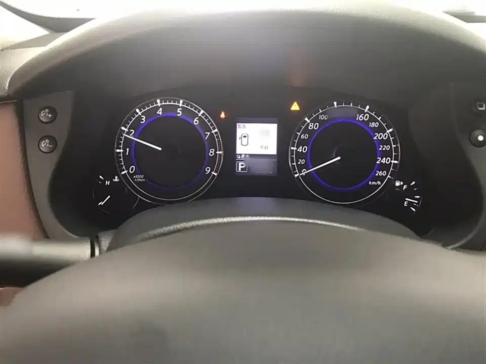 Infiniti QX50