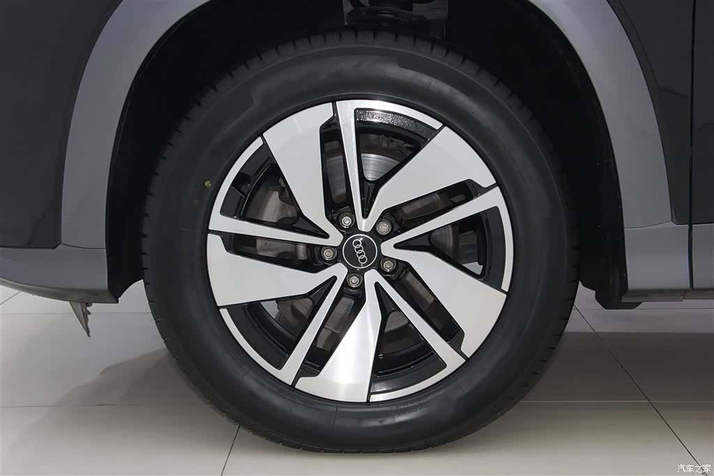 Audi Q6, 2024 12