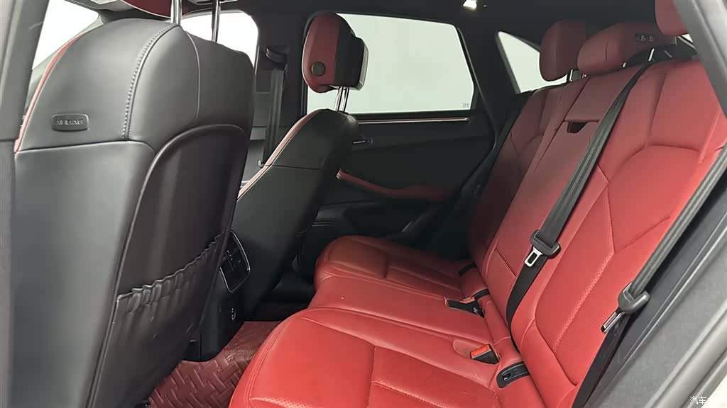 Porsche Macan, 2022 12