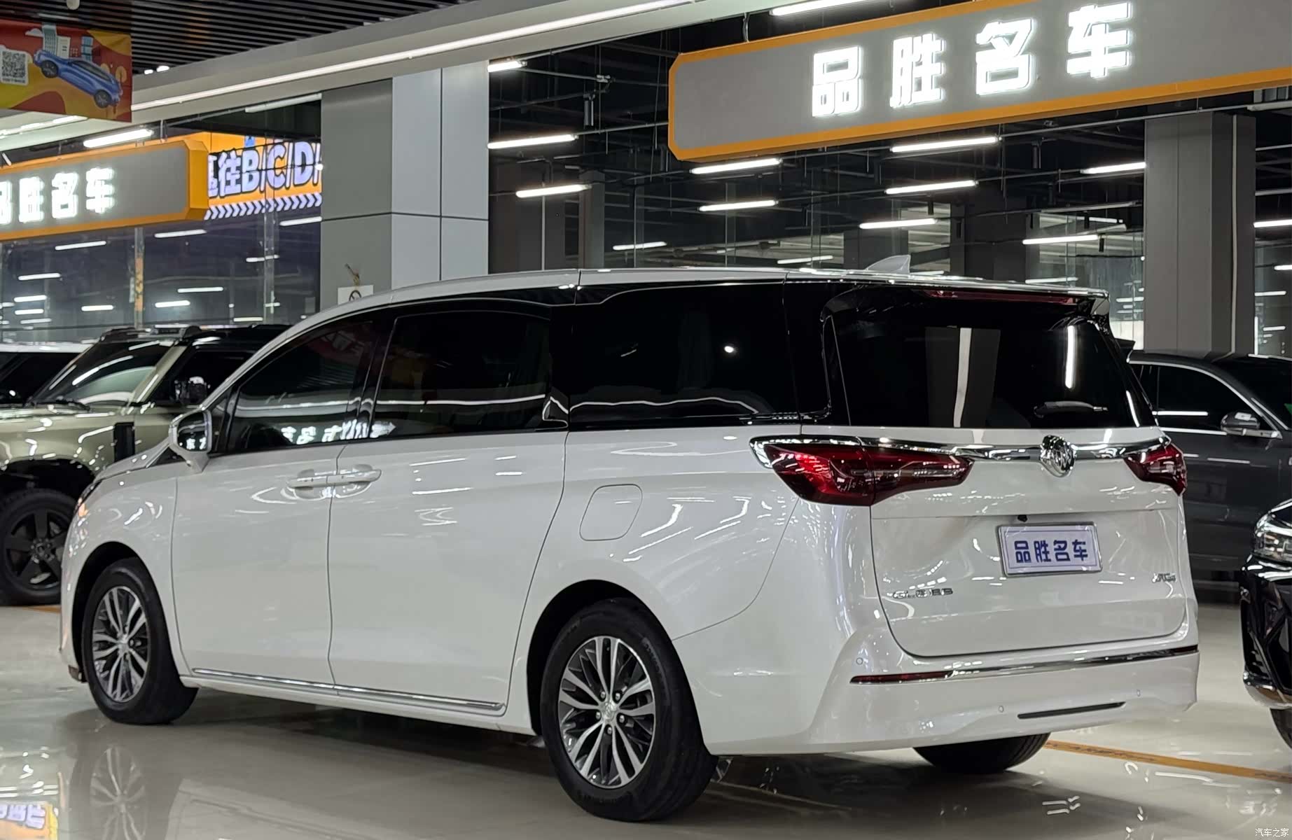 Buick GL8, 2023 4