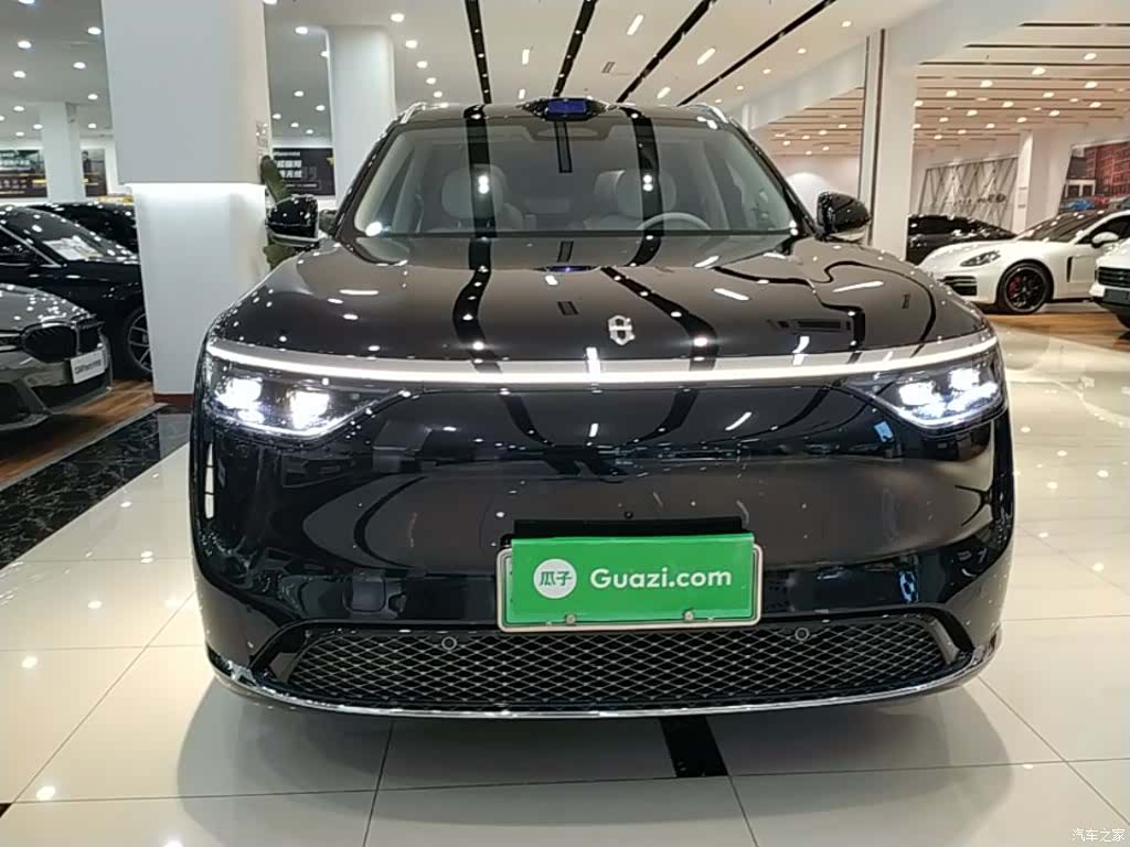 AITO M8, 2025 3