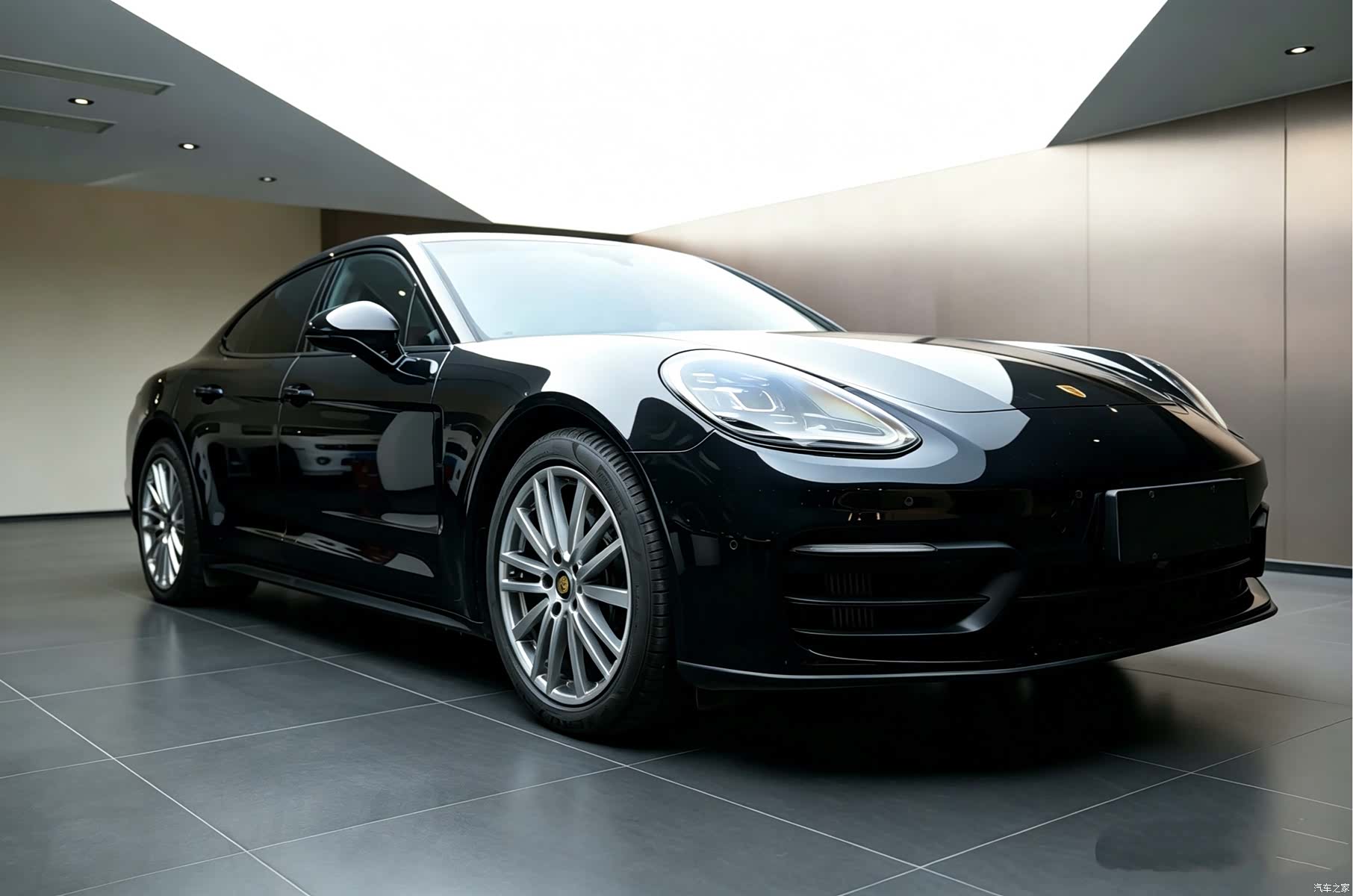 Porsche Panamera, 2023 3