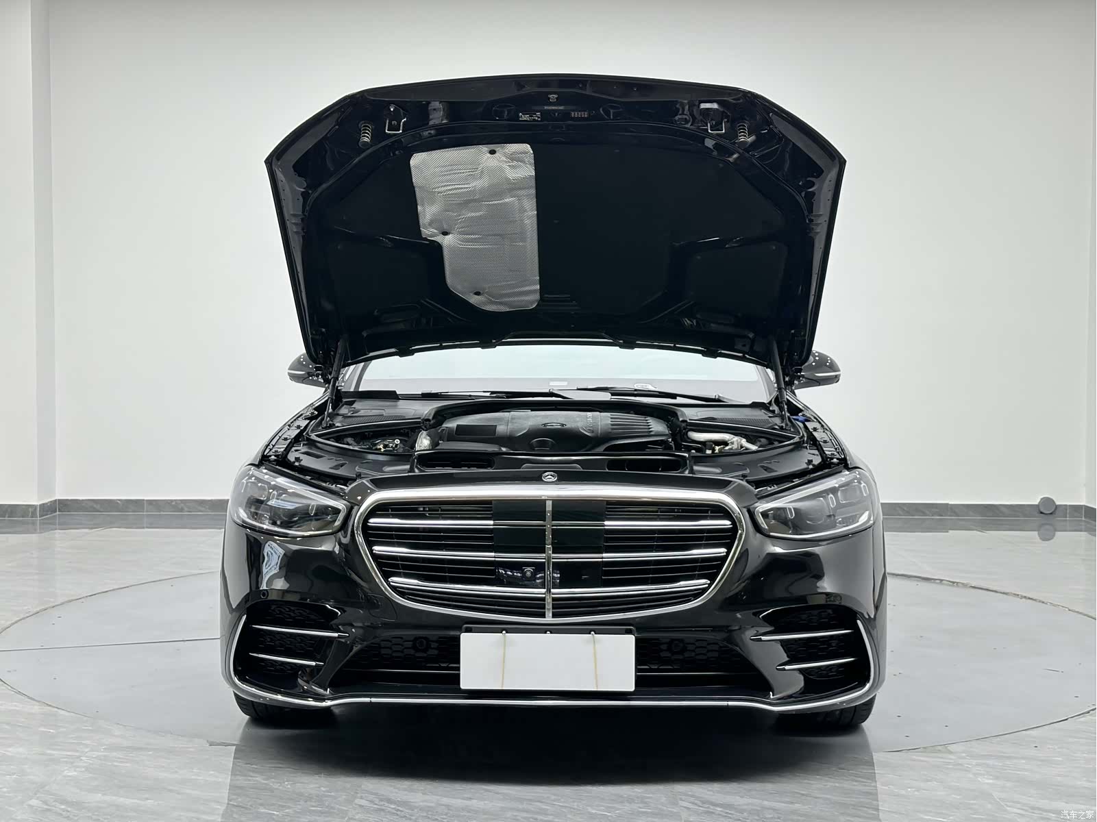 Mercedes-Benz S-Class, 2022 28