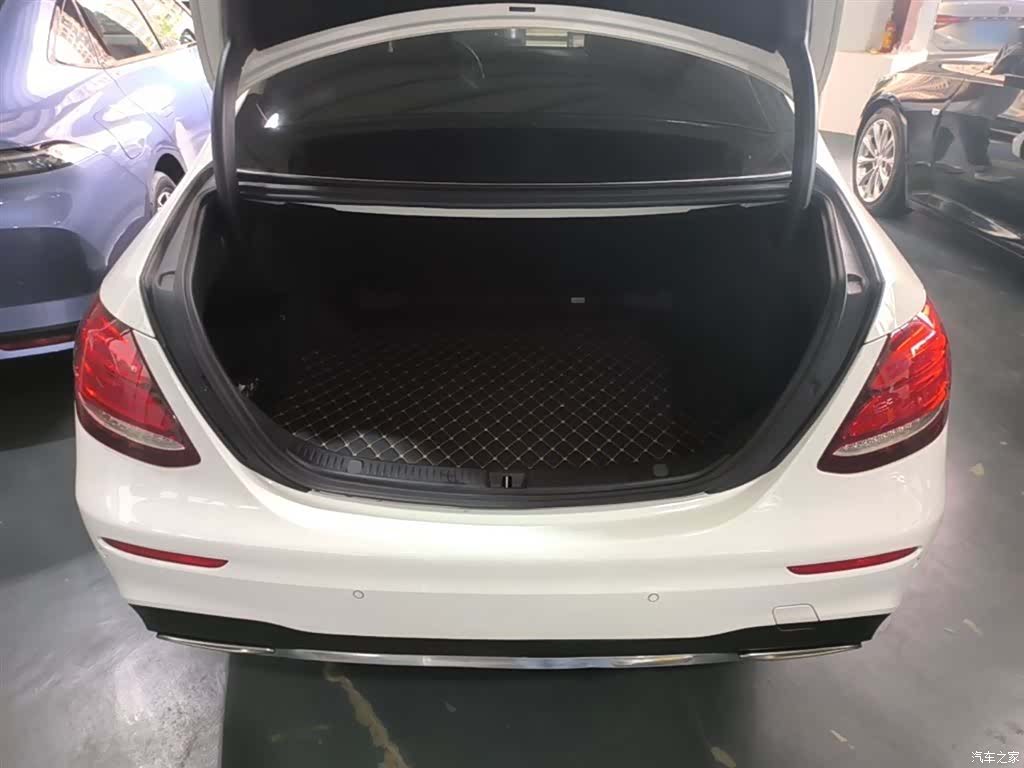 Mercedes-Benz E-Class, 2020 19