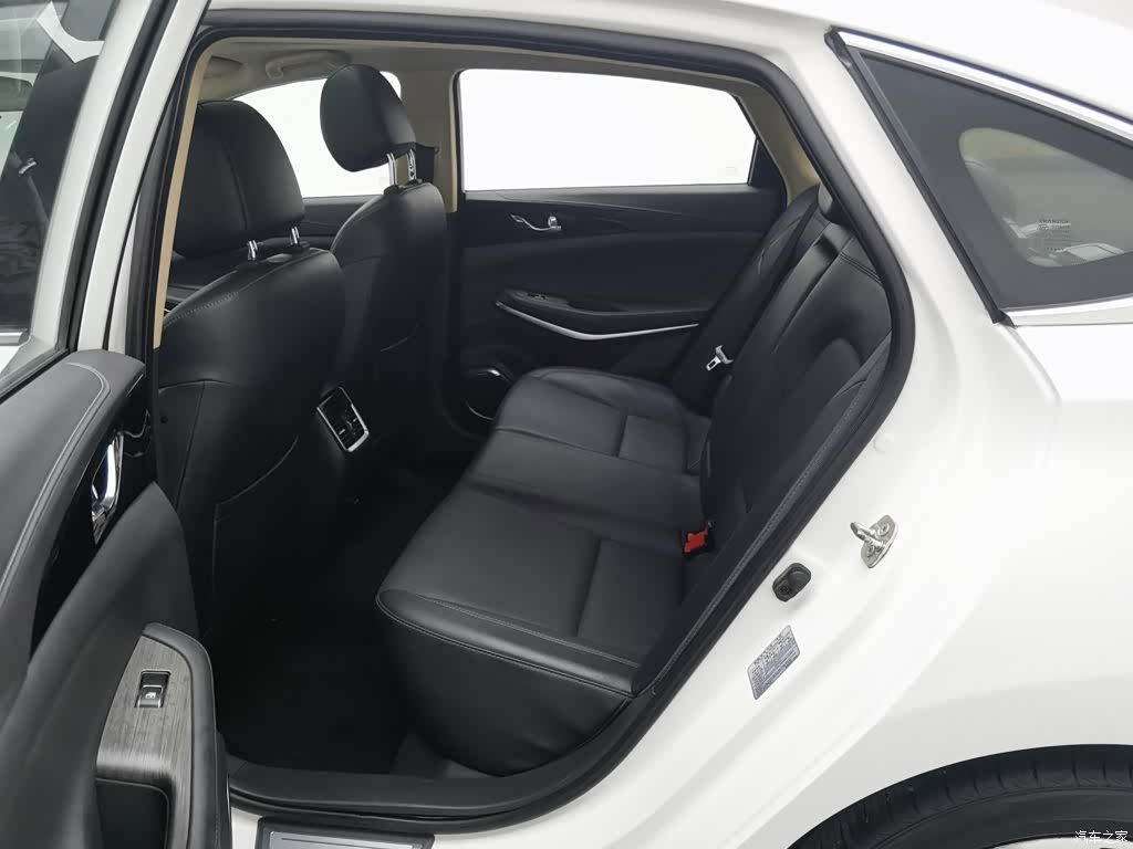 Changan CC, 2020 15
