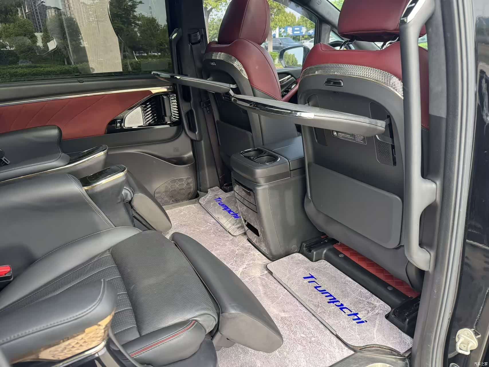 Trumpchi M8, 2023 11