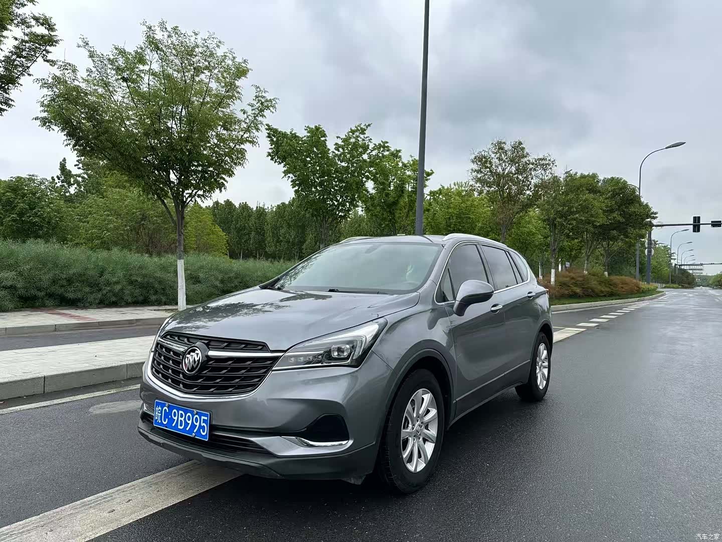 Buick Envision Plus, 2020 1