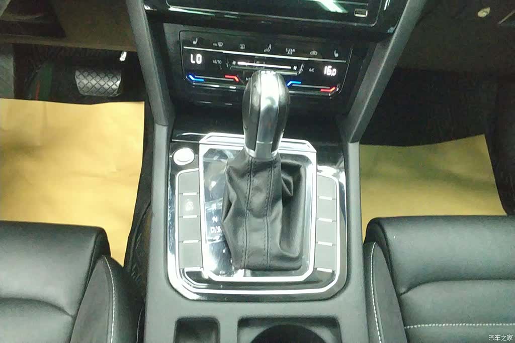 Volkswagen Magotan, 2020 16