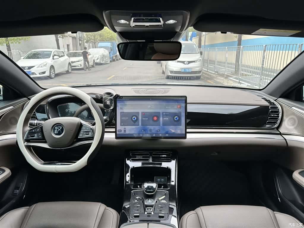 BYD Han, 2022 20