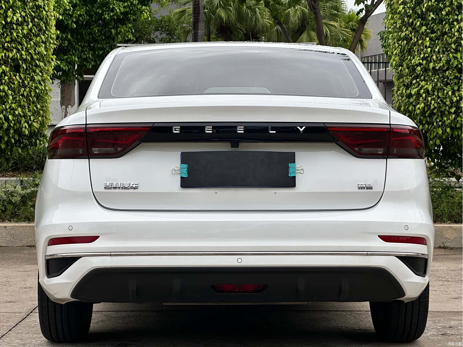 Geely Emgrand, 2025 8