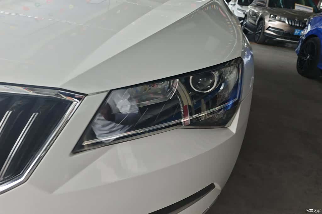 Skoda Superb, 2018 все фото