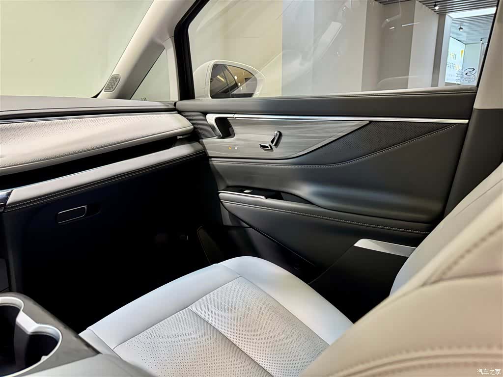 Buick GL8, 2025 26