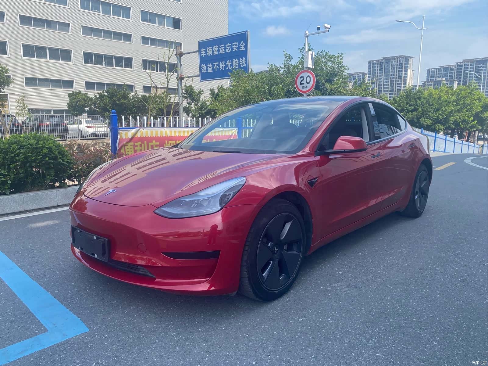 Tesla Model 3, 2022 1