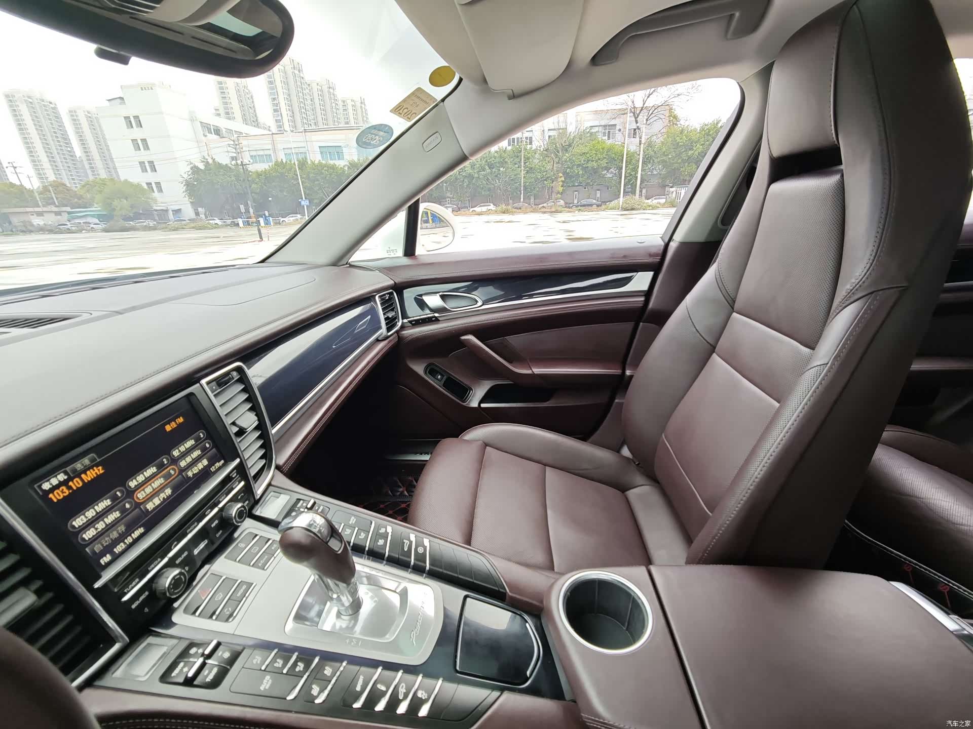 Porsche Panamera, 2011 19