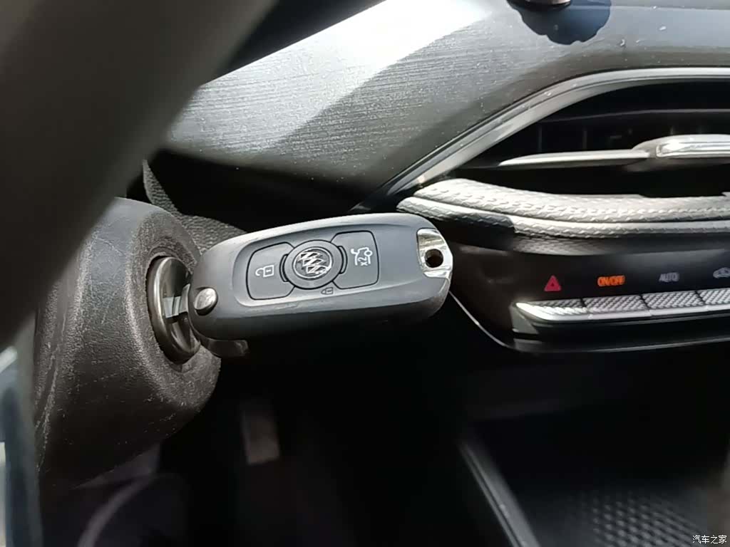 Buick Verano, 2022 9