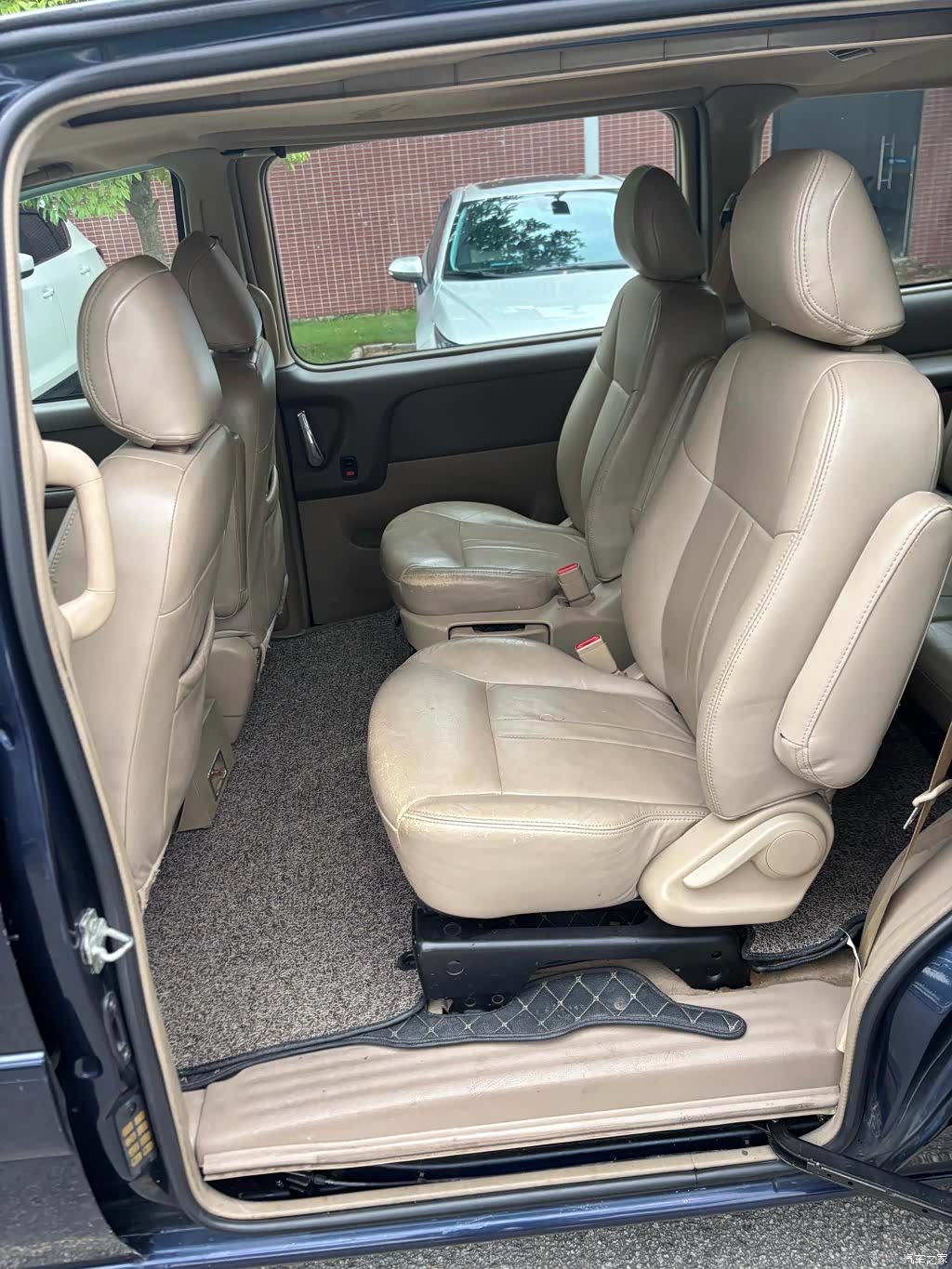 Buick GL8, 2013 6