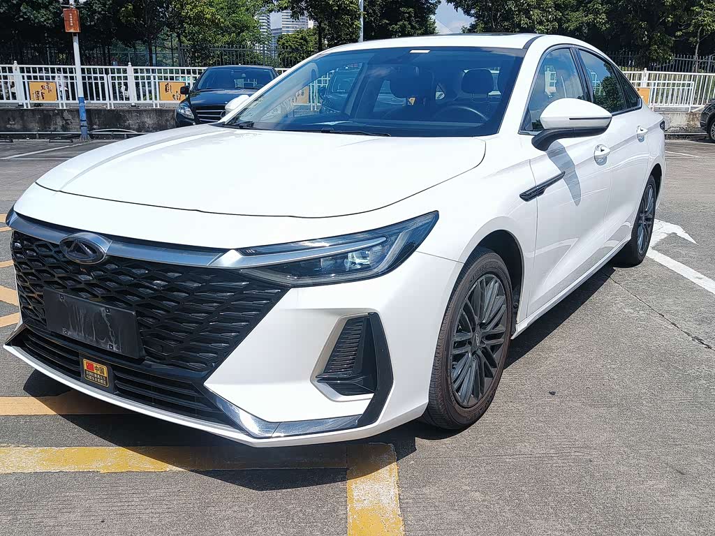 Chery Arrizo 8