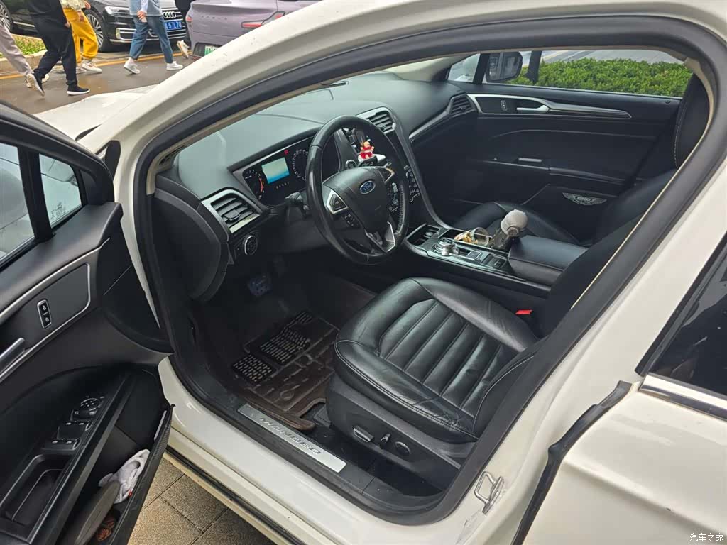 Ford Mondeo, 2018 4