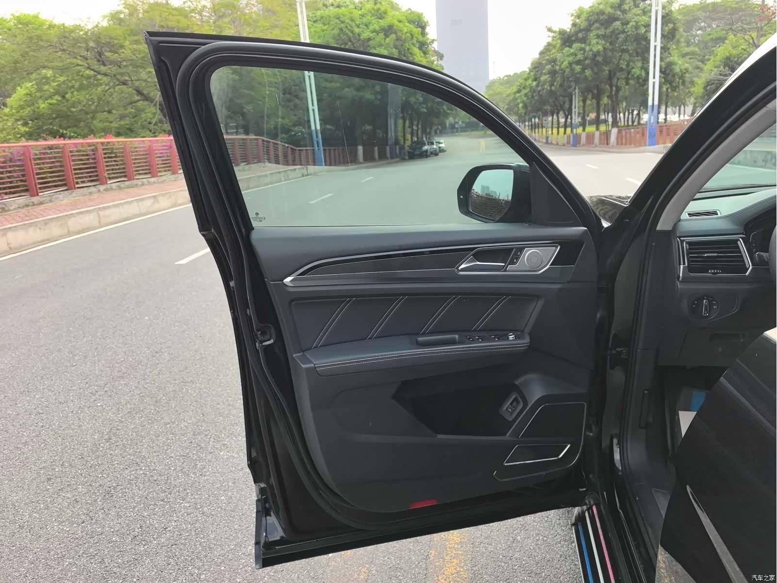 Volkswagen Teramont X, 2021 13