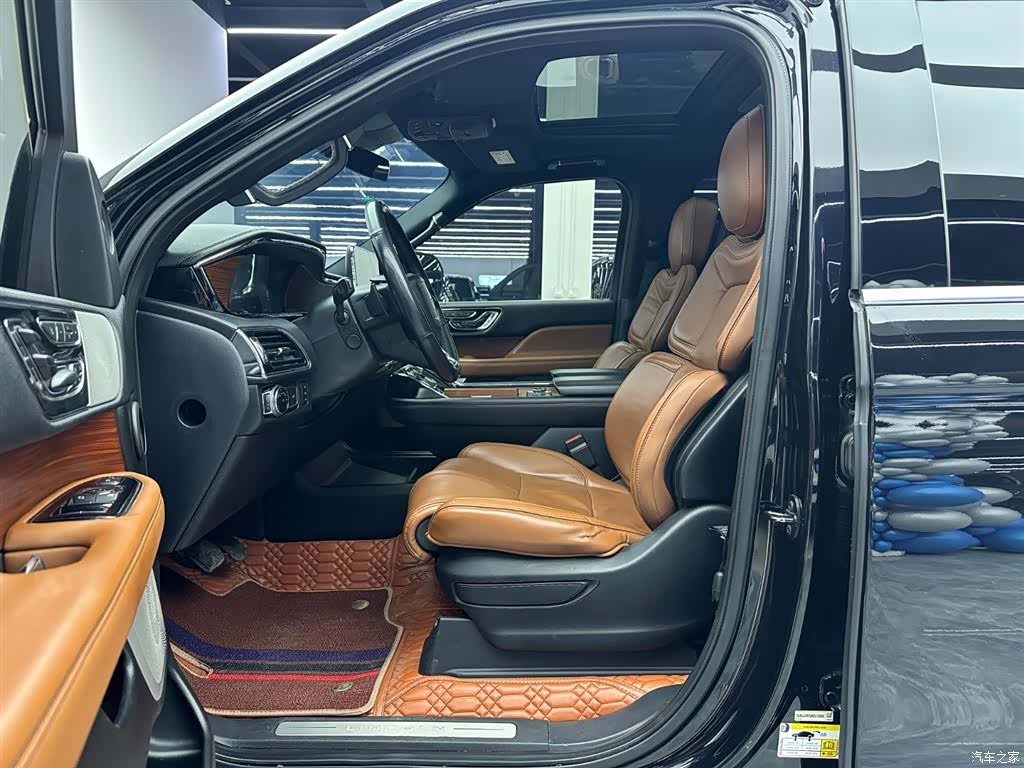 Lincoln Navigator, 2019 6