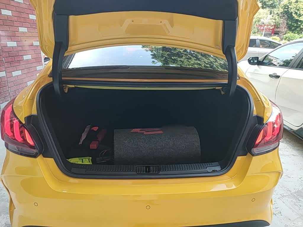 MG MG5, 2021 19