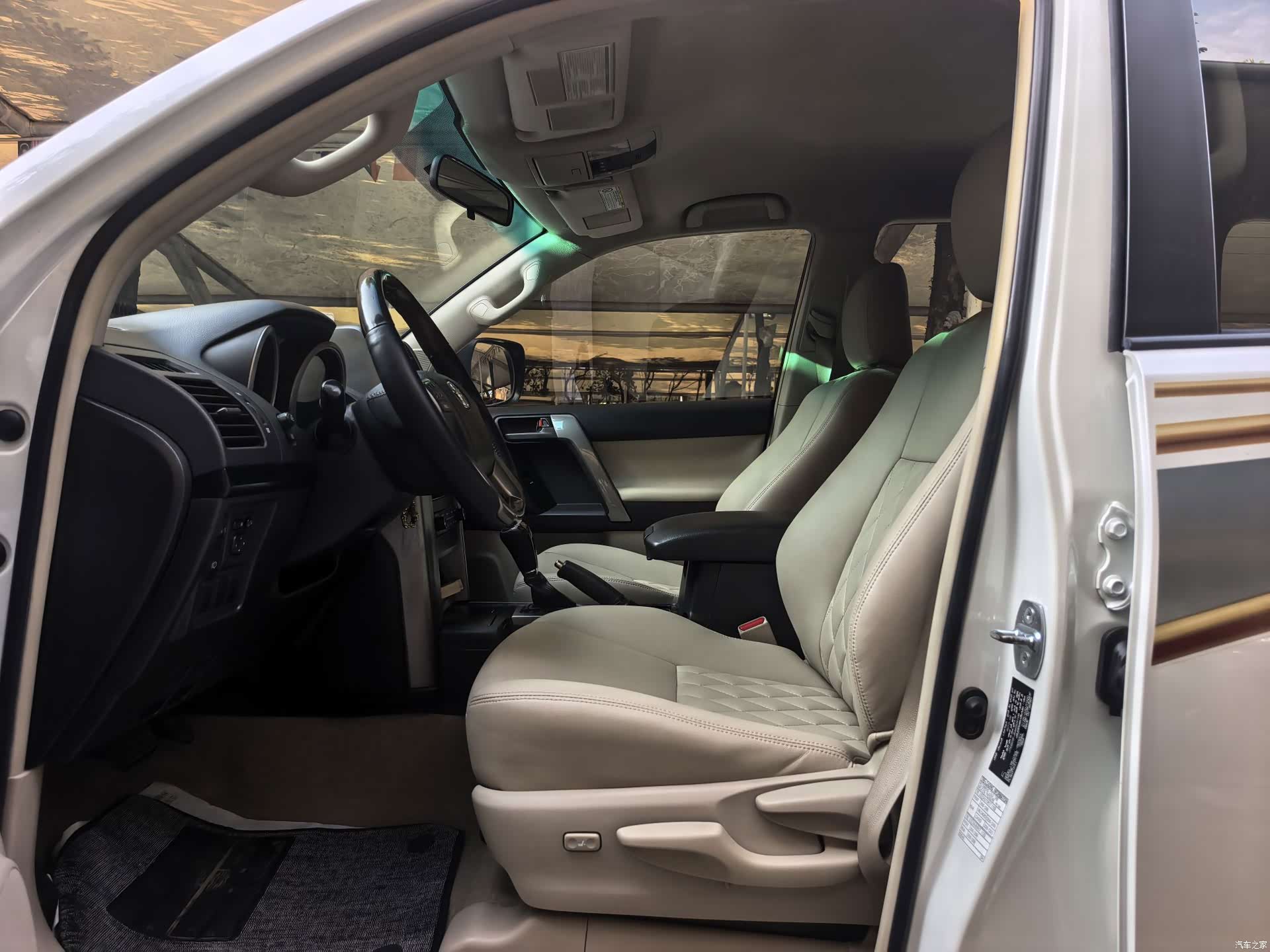 Toyota Prado, 2011 все фото