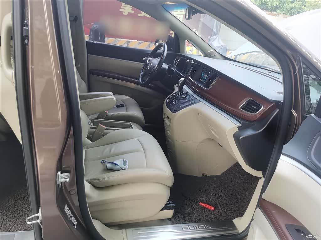 Buick GL8, 2019 20
