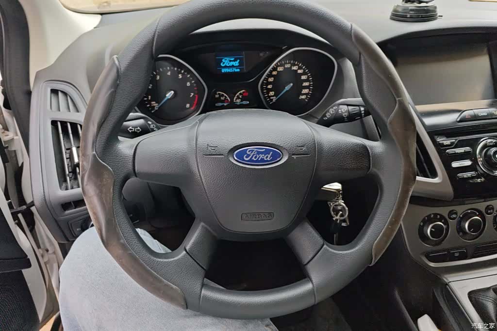 Ford Focus, 2014 15