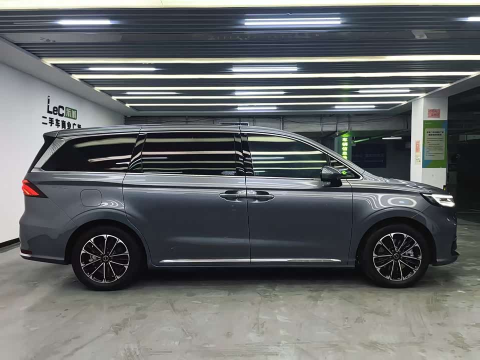 Roewe iMAX8 Roewe iMAX8