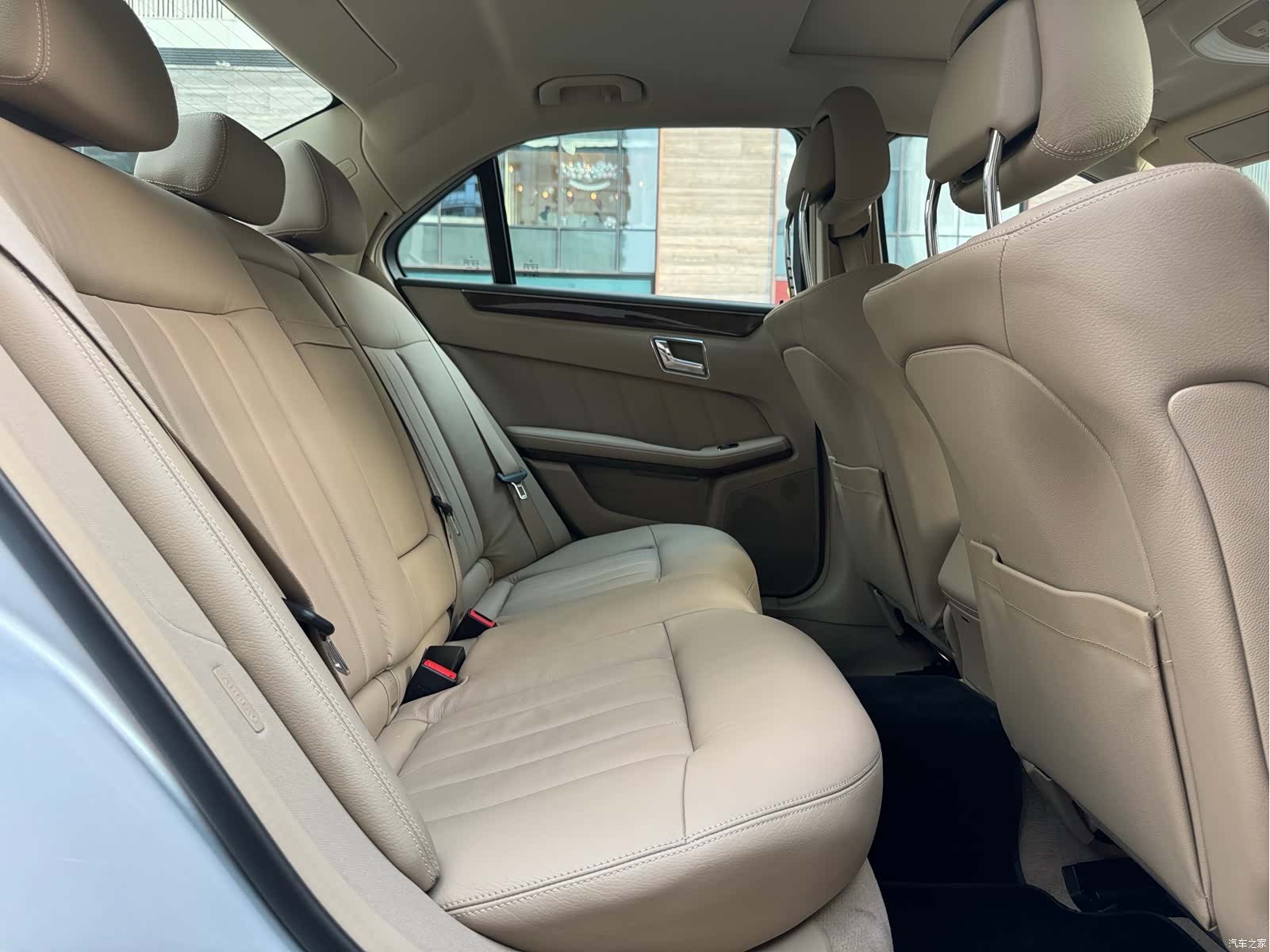 Mercedes-Benz E-Class, 2010 14