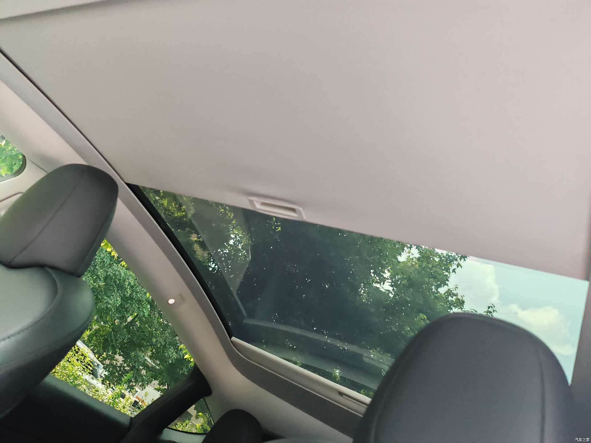 Tesla Model Y, 2023 11