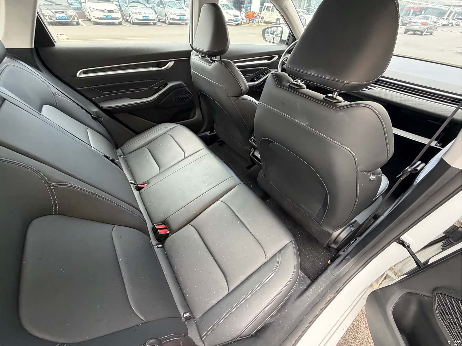Geely Emgrand, 2025 6