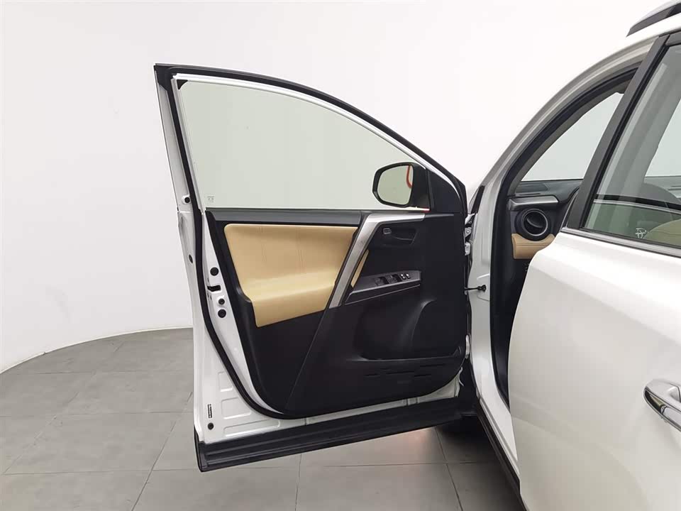 Toyota RAV4 Rongfang